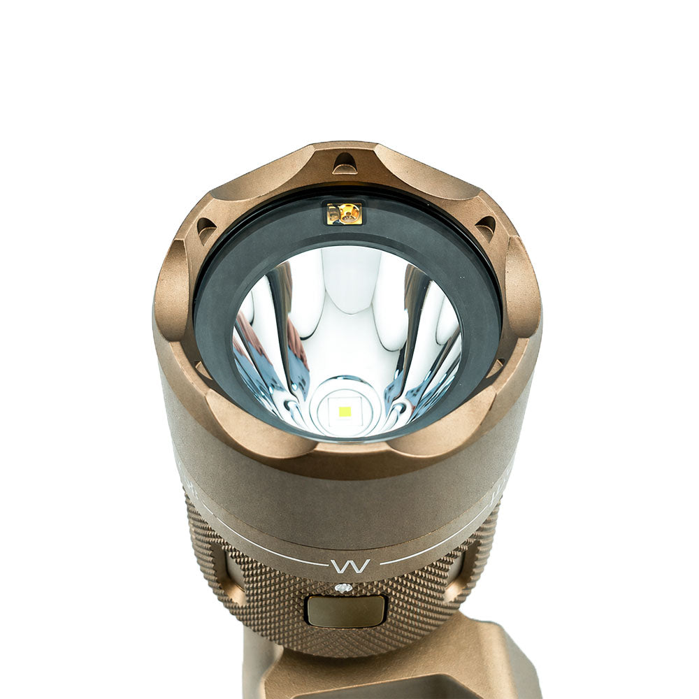 Somogear WMX200 タクティカルライト（30,000カンデラ）